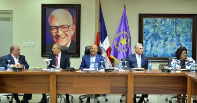 Cinco fardos pesados sobre el PLD Cinco fardos pesados sobre el PLD