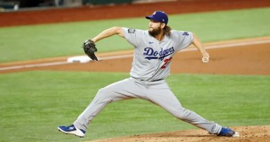 Kershaw coloca a los Dodgers a un paso del título Kershaw coloca a los Dodgers a un paso del título